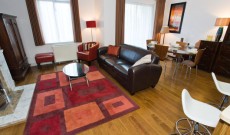 Cowper Apartment 4 Cowper Apartment 4